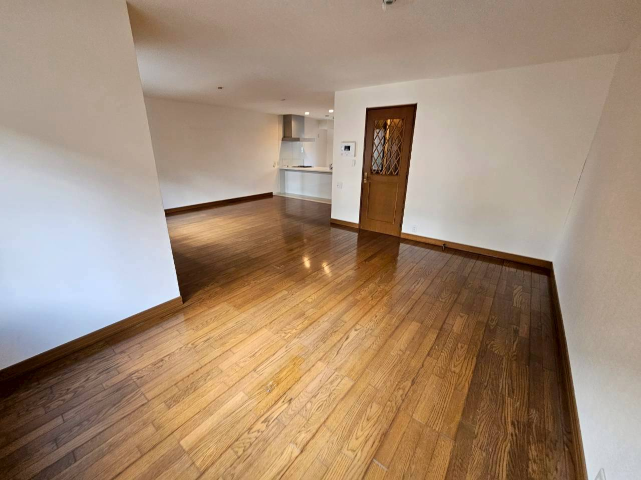 レジデンシャル芦屋の居間・リビング