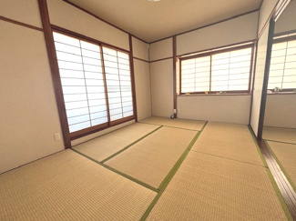 【和室】 | 廿日市市宮園上3【リフォーム済・中古住宅】 | 2階　3部屋　収納付きでお部屋がスッキリ広く使えます。