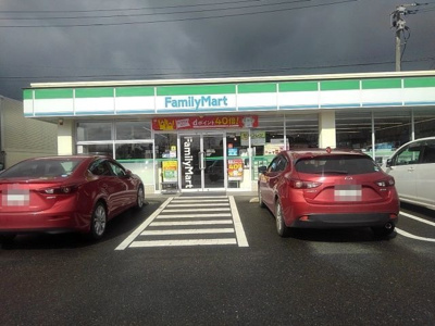 【周辺】 | ベルコリ－ヌＢ | ファミリーマート弥生が丘店まで760m