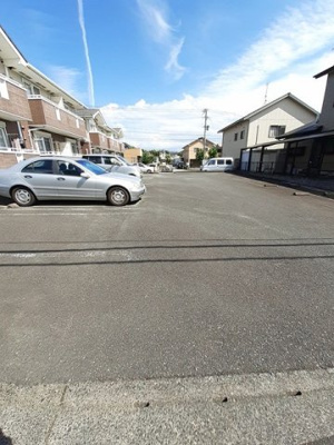 【駐車場】 | ベルコリ－ヌＢ