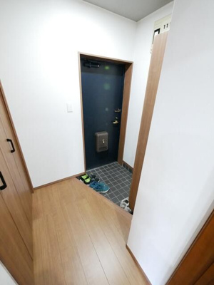 【玄関】 | ヴェルテーユ中野