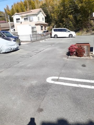 【駐車場】 | ライジングサン山ノ上
