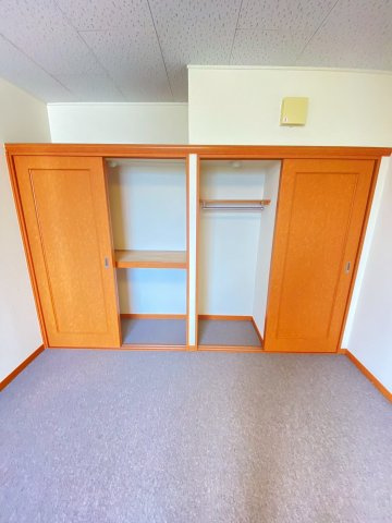 レオパレスパーシモン　辻子の収納