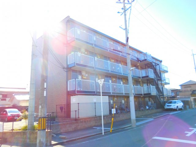 レオパレスTN参番館の外観