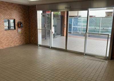 【内装】 | ライオンズマンション矢部第２ | 共有部分は、住民なら誰もが使える設備のこと。例えば駐車場やエレベーター、インターネット設備、セキュリティ設備などがあります。他にも、マンションの廊下・外部階段やエントランス・ゴミ置き場などがあります。