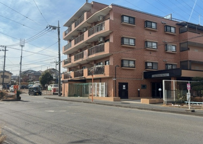 【外観】 | ライオンズマンション矢部第２ | 外観はマンション管理がされているかの目安になります。築年数が古いと、壁面は劣化してひび割れが生じることも！建物が古びていても細かいところが修繕されていると、きちんと管理されているなぁと感じるでしょう。