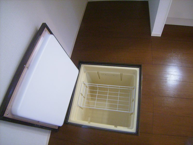 ローズ・コート 東浅草の収納|床下収納