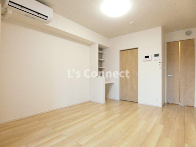 【居間・リビング】 | ヒーローパレス | ７．７帖の洋室です。