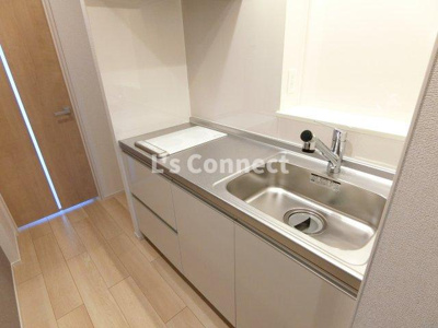 【キッチン】 | ヒーローパレス | ２口ＩＨヒーターのシステムキッチン。