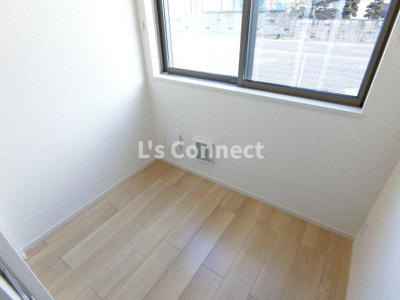 【その他】 | ヒーローパレス | サンルームで天気を気にせず洗濯できます。