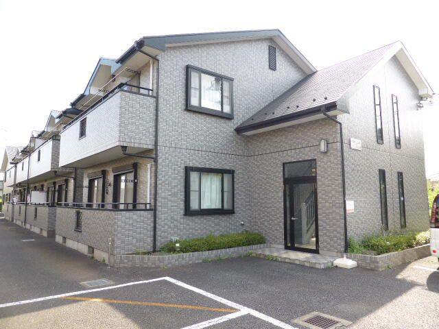 リヴァージュ静の外観