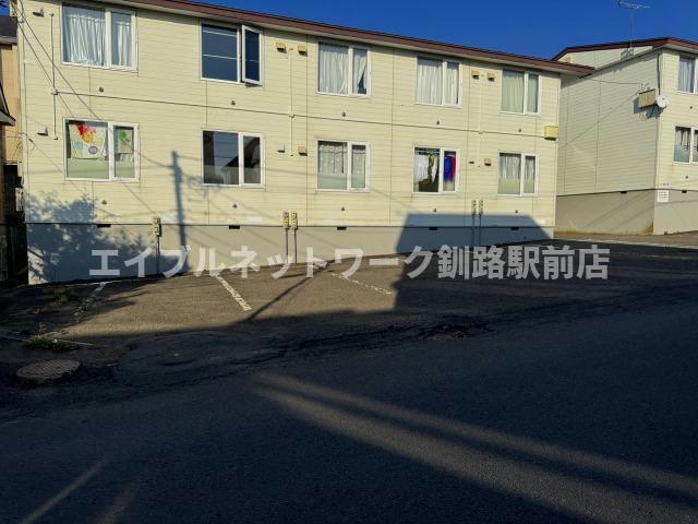 大栄緑ヶ岡ハイツ２の駐車場
