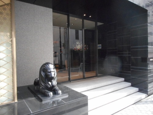 ライオンズ浅草橋ミレスのエントランス