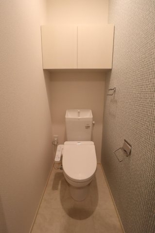 マウント.ナンバ スプリングのトイレ|温水洗浄便座