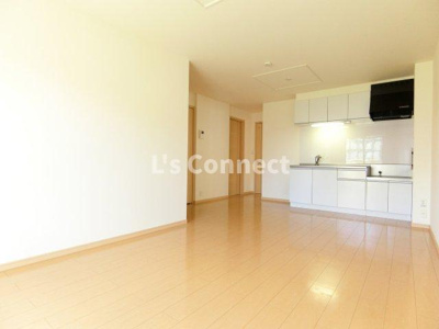 【内装】 | カーサ　セレノ | 居室と寝室を分けて生活できます。