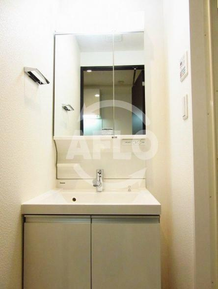 レオンコンフォート北浜の独立洗面台|レオンコンフォート北浜　独立洗面台