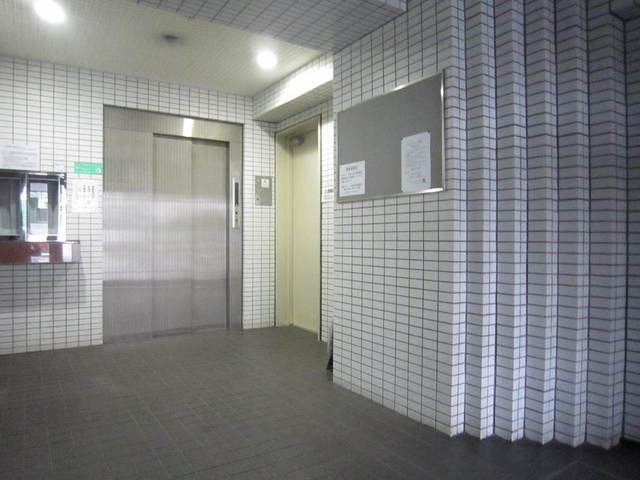 ジョイフル根岸のロビー