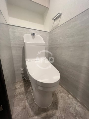 エステムプラザ南船場レジスタのトイレ|エステムプラザ南船場レジスタ　温水洗浄便座