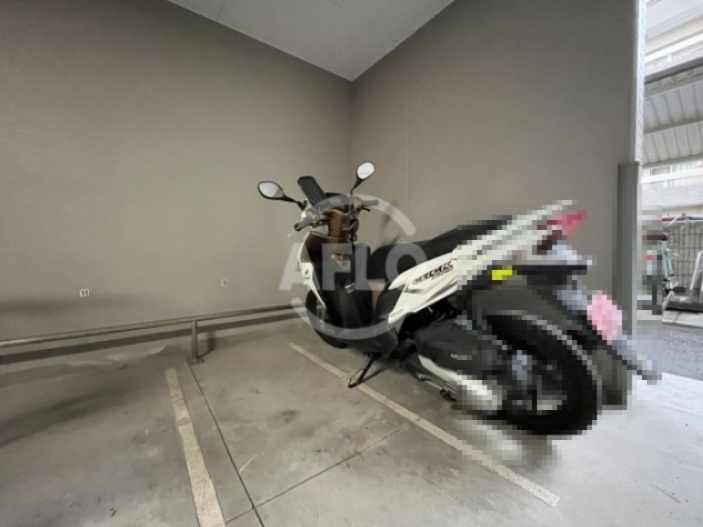 エスリード新大阪SOUTHのその他共用部分|エスリード新大阪SOUTH　バイク置き場
