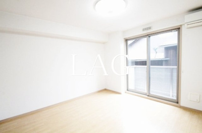 【居間・リビング】 | クレセント | 洋室のお部屋です。