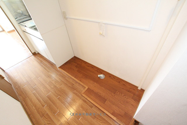 【設備】 | メゾン・ポレール日田B棟 | 冷蔵庫、洗濯機置き場
ポレールB棟　309号室　2023/3/3撮影