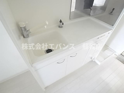 【キッチン】 | コンフォートヴィラ・寒川 | お料理しやすいキッチンです