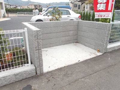 【設備】 | セリーンＡ | ゴミ置場です