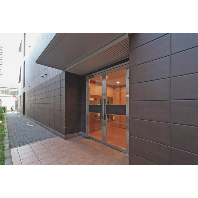 西宮北口プライマリーワンのエントランス