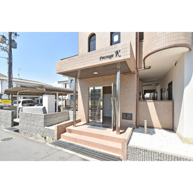 プレステージKのエントランス