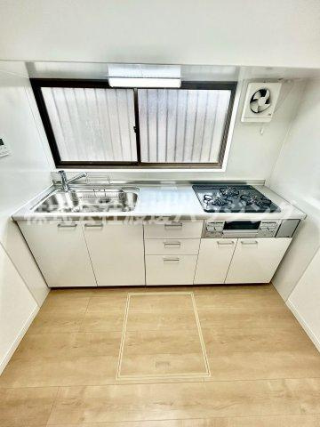 喜里川テラスハウスのキッチン