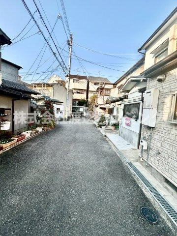 喜里川テラスハウスの周辺