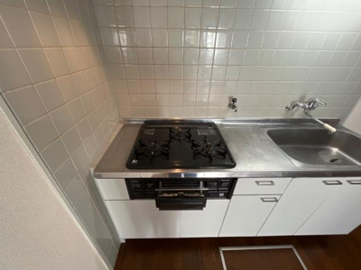 【キッチン】 | パレスサントピアⅡ | 3口ガスコンロ