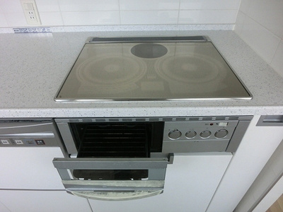 【設備】 | サンクタスタワー心斎橋ミラノ・グランデ | ３口ＩＨクッキングヒータ