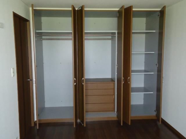 ＳＡＫＵＲＡ（サクラ）の収納|クローゼット