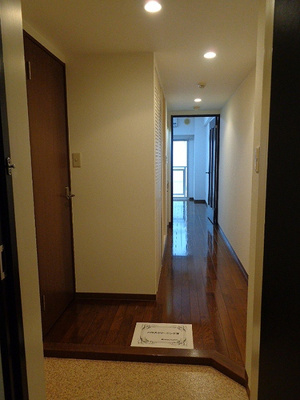 【玄関】 | コート新橋 | 玄関　※2014年8月撮影