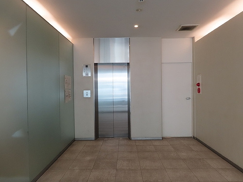 ベルファース新橋のその他|エレベーター　※2021年7月撮影