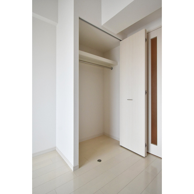 アドバンス新大阪ラシュレの収納