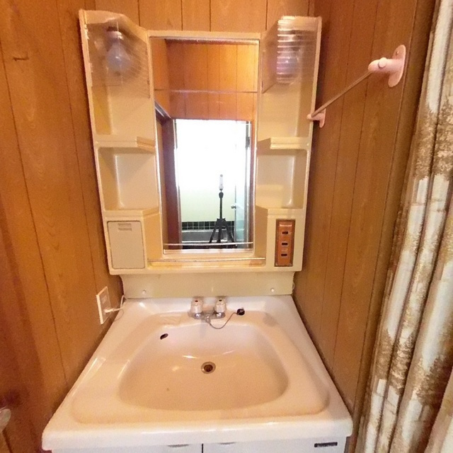 岐阜市近島２丁目の一戸建ての洗面所