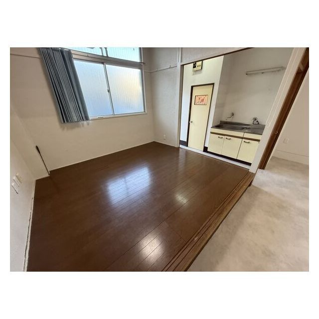 岐阜市本荘西３丁目の店舗事務所の内装