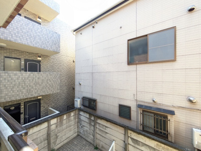 ★建物入り口★