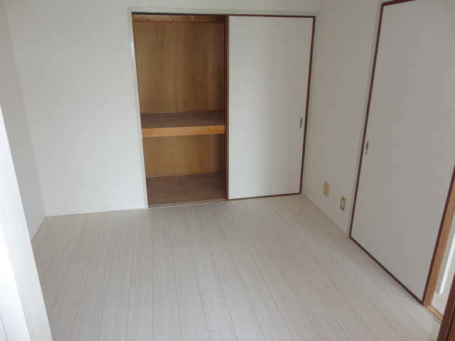 リヴェール三室の内装