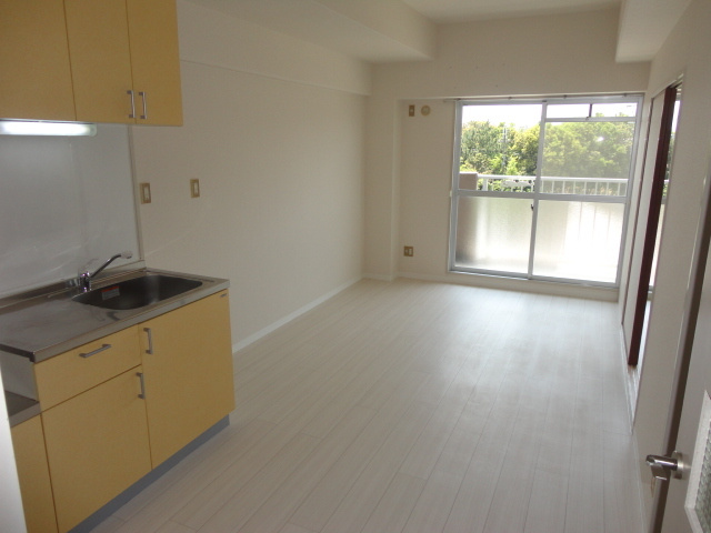 リヴェール三室の内装