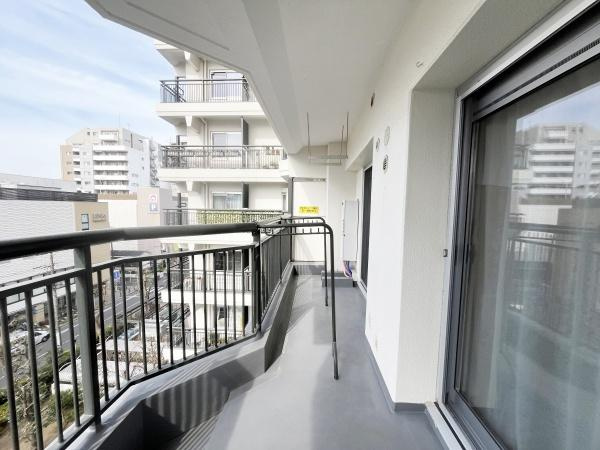 パークシティ溝の口A棟のバルコニー|日当たりのよいバルコニー