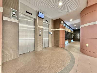 【その他共用部分】 | ライオンズマンション上野芝ガーデンシティ | エレベーター2基以上あります！重い荷物があっても楽ですね！