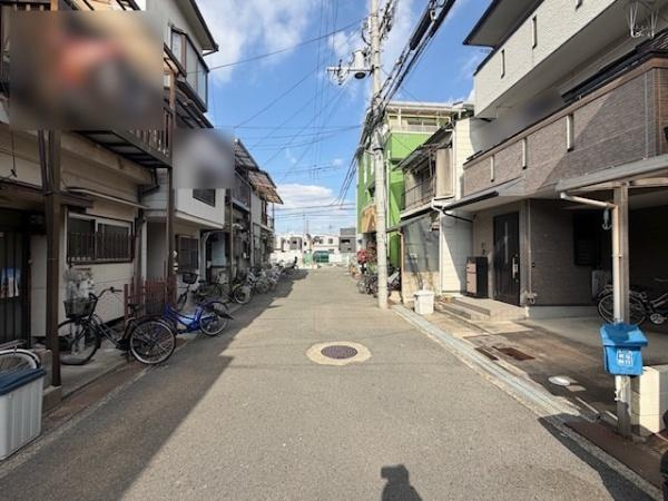 【前面道路含む現地写真】