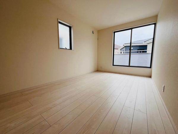 【洋室】 | 写真は同社施工例です。
