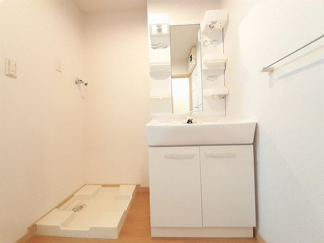 カプリスＡの洗面所|コンパクトで使いやすい洗面所