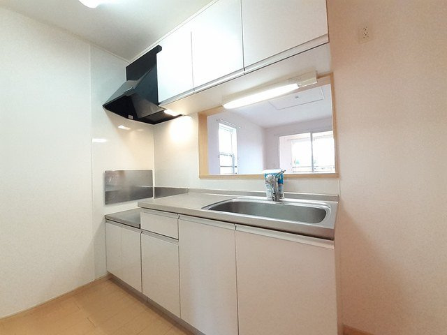 カプリスＡのキッチン|きれいなキッチンです