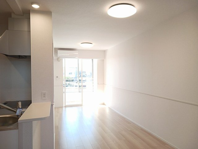 ヌーヴォー・リジェルⅢの居間・リビング|ゆったりとしたリビングです