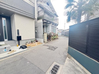 【前面道路含む現地写真】